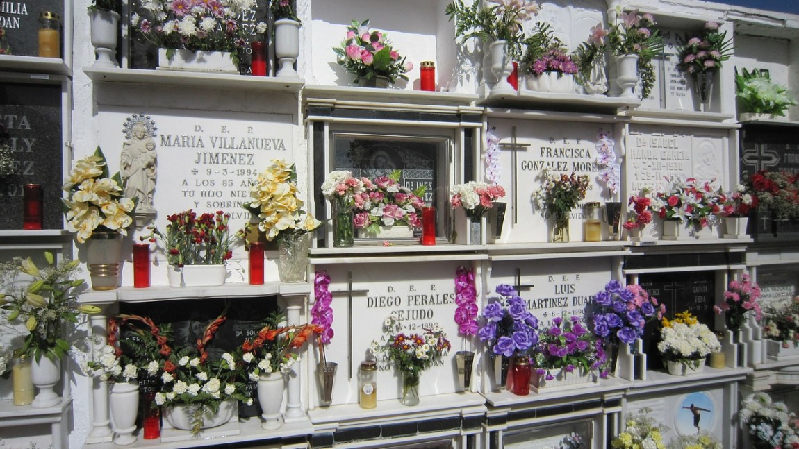 Kremacja w Polsce, a kremacja na świecie – daleko za Czechami, jeszcze dalej za Japonią